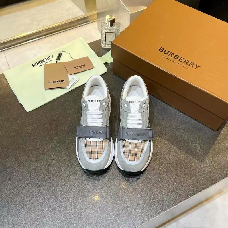 Burberry Low Shoes